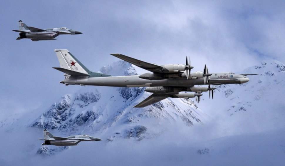 Bombardiere strategice ruse, interceptate în apropiere de Alaska | Reacţia SUA