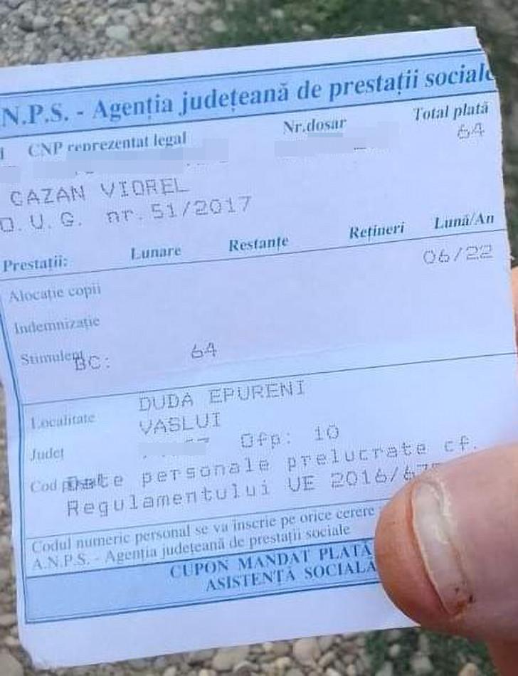 El este românul cu cea mai mică indemnizaţie de handicap. Trăiește cu rănile infectate și mănâncă din mila vecinilor 795422