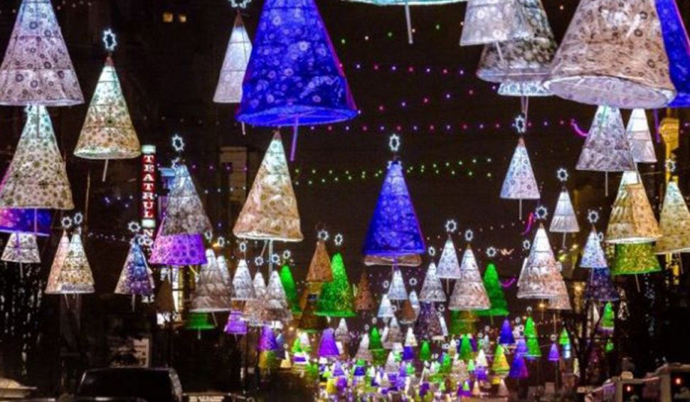 "Elfi" pentru Nicuşor Dan. Primăria Capitalei caută firme care să decoreze gratuit, cu luminițe de Crăciun, centrul orașului
