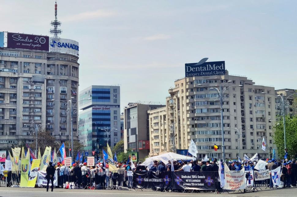 Sindicaliștii din mai multe domenii pregătesc un protest de amploare în fața Guvernului 795718