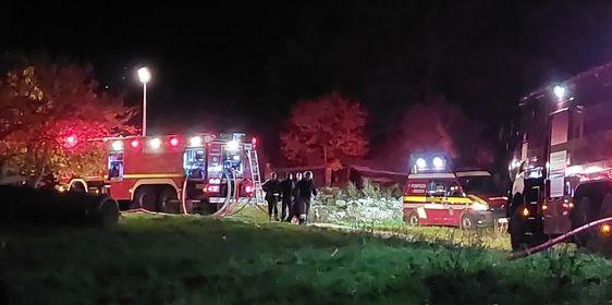 Incendiu la o anexă a Mănăstirii Bistrița din Neamţ. Pompierii au luptat 18 ore cu flăcările 796247