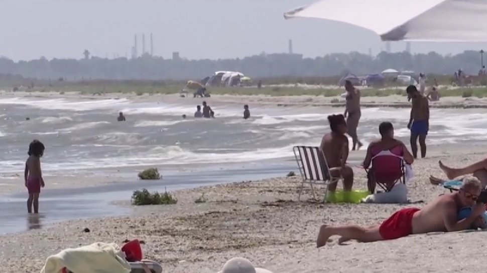 Fără beach-baruri pe porţiunile noi de plajă| Anunţul făcut de ministrul Mediului