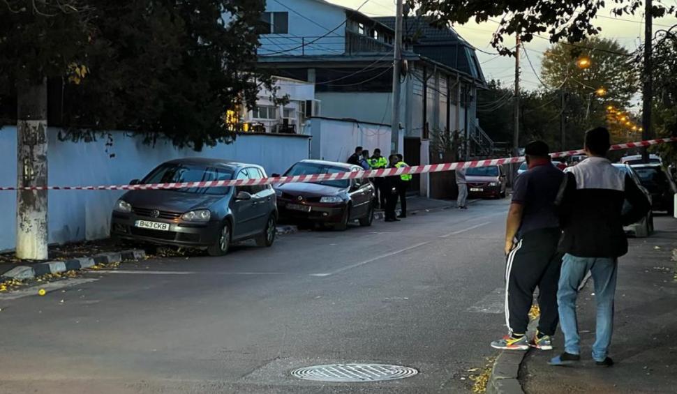 Străzi închise în Bucureşti, după ce un tânăr şi-a bătut tatăl, s-a baricadat în casă, iar când i-a văzut pe mascaţi s-a urcat pe acoperiş 796400