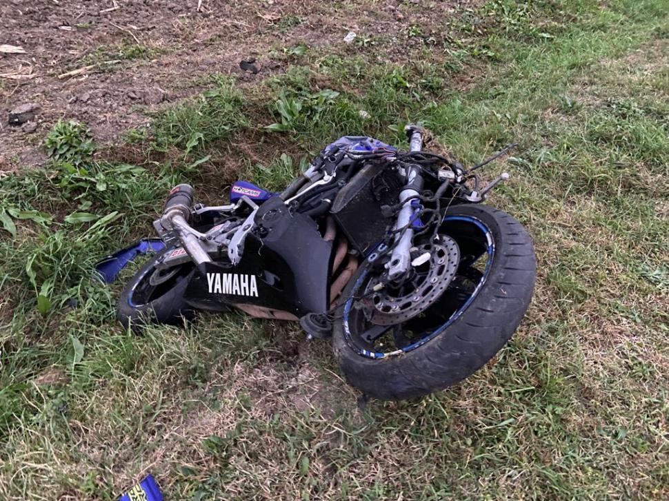 Accident tragic în judeţul Arad! Un tânăr motociclist şi-a pierdut viaţa, după ce a intrat în plin într-o betonieră 796577