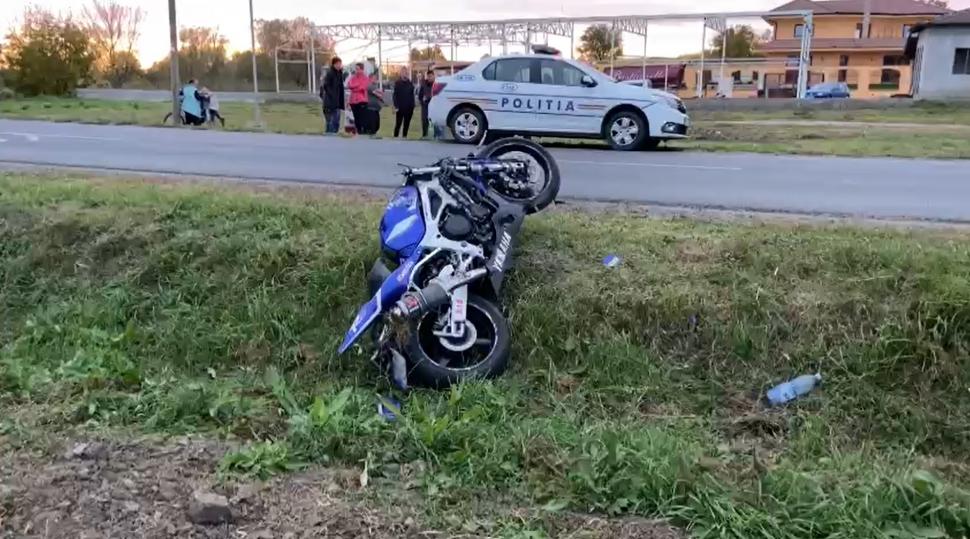 Accident tragic în judeţul Arad! Un tânăr motociclist şi-a pierdut viaţa, după ce a intrat în plin într-o betonieră 796578