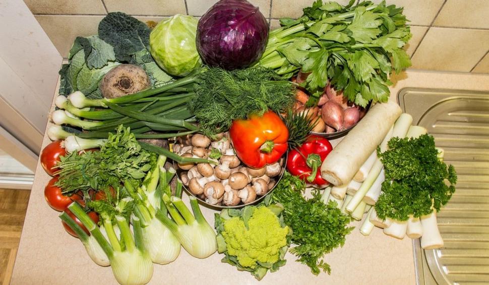 Ce conţin pachetele cu alimente de la Guvern. Ce trebuie să faci ca să primeşti cele 24 kilograme de produse 796815