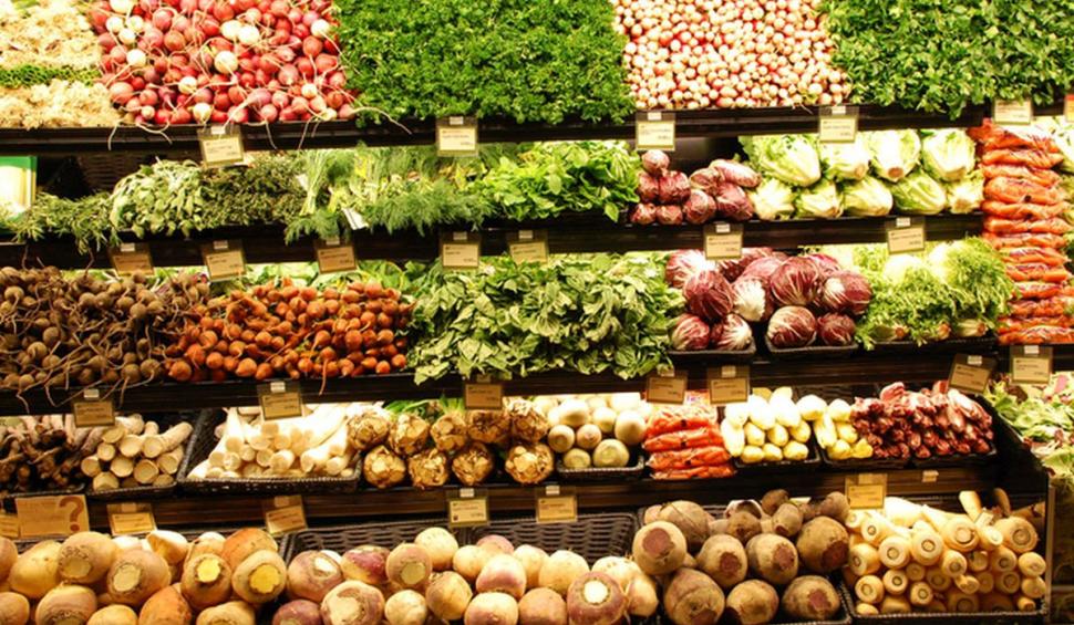 Ce conţin pachetele cu alimente de la Guvern. Ce trebuie să faci ca să primeşti cele 24 kilograme de produse 796816