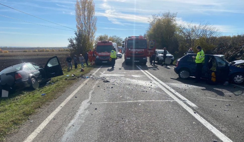 Doi şoferi au murit, iar două femei au ajuns în stare gravă la spital, după un accident în Dobreni, Neamţ