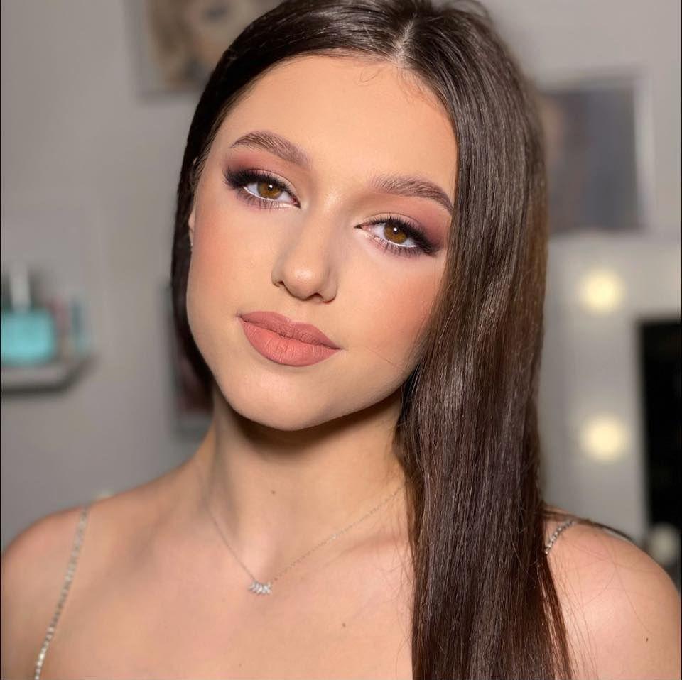 Gimnasta Mirela Frâncu, la un pas de moarte după ce un tânăr a tras cu o armă în geamurile casei: "Dacă eram în picioare, ne omora" 796999