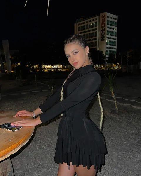 Gimnasta Mirela Frâncu, la un pas de moarte după ce un tânăr a tras cu o armă în geamurile casei: "Dacă eram în picioare, ne omora" 797004