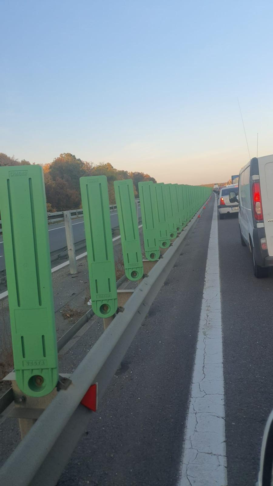 Accident pe A3, în Ilfov. Un microbuz cu 7 pasageri a fost implicat | Traficul rutier este blocat  797085