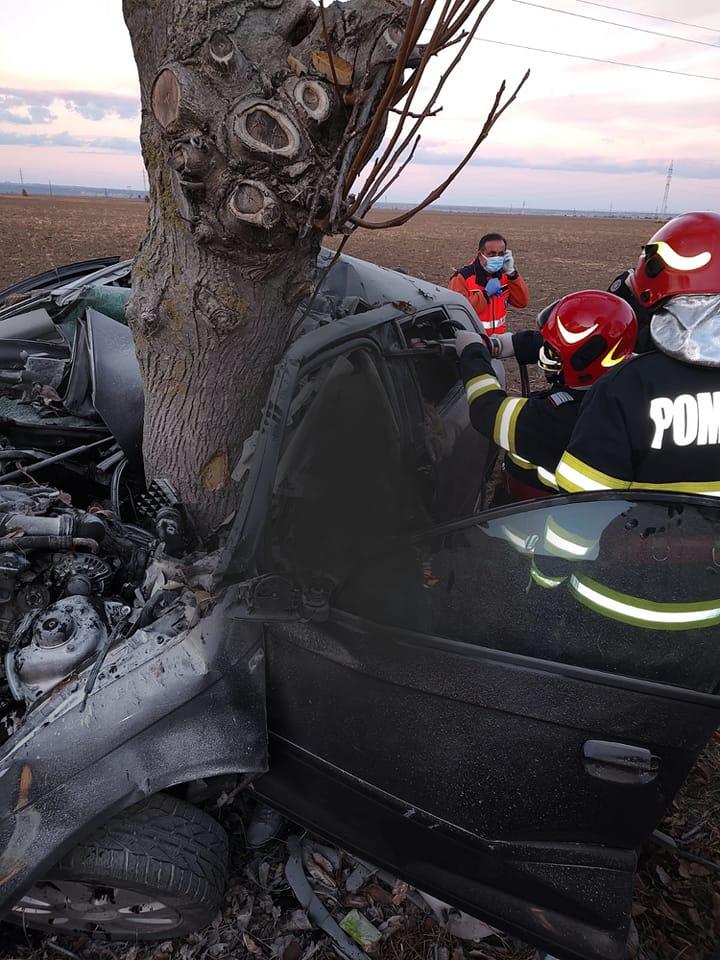 Ea este tânăra care a murit în cumplitul accident produs între Panciu şi Tişiţa. Nina avea doar 31 de ani 796978