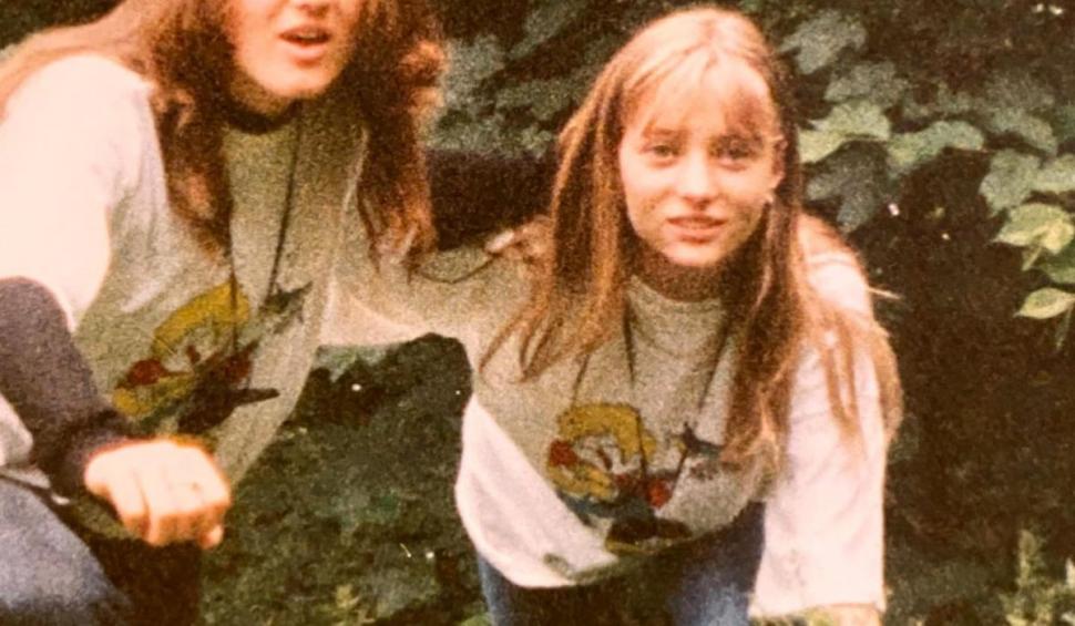 Recunoşti fetiţa? Azi are o voce de aur şi a ajuns una din cele mai importante femei din showbizul românesc 797284