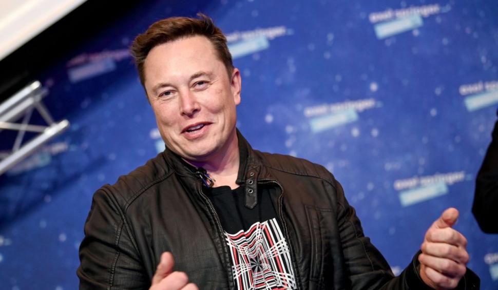 Cine e românul care participă la petrecerea miliardarilor, alături de Elon Musk, la castelul Bran 797267