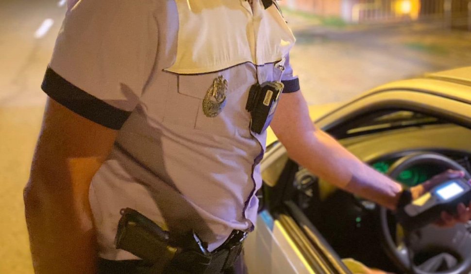 Șofer în prag de comă alcoolică, depistat de polițiștii din Bacău în trafic. Ce valoare a indicat aparatul etilotest
