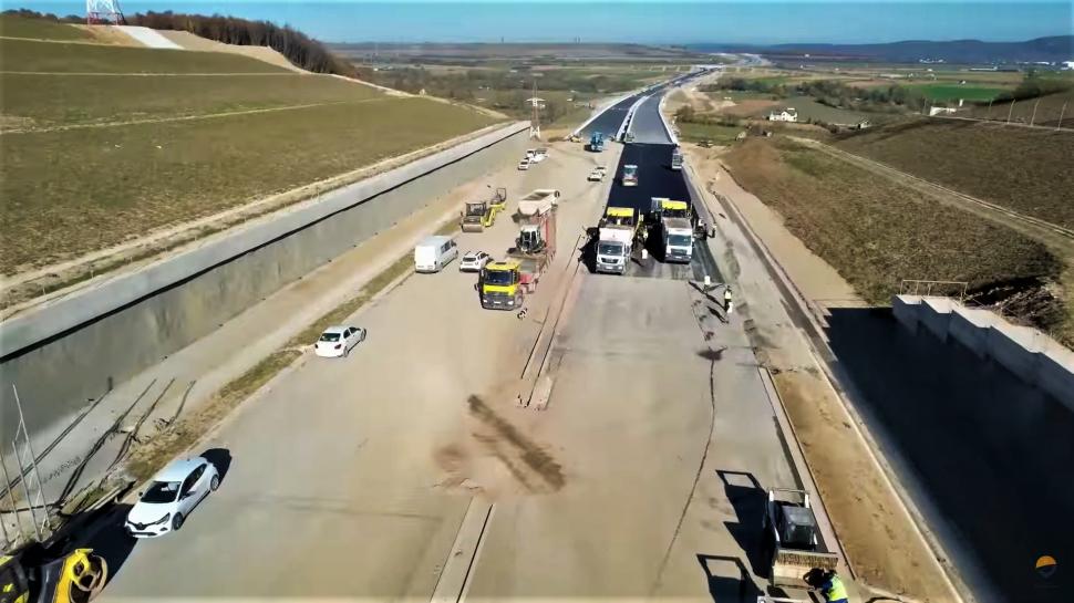 Cum arată primii kilometri din autostrada Sibiu-Pitești. S-ar putea deschide circulația din decembrie 797789