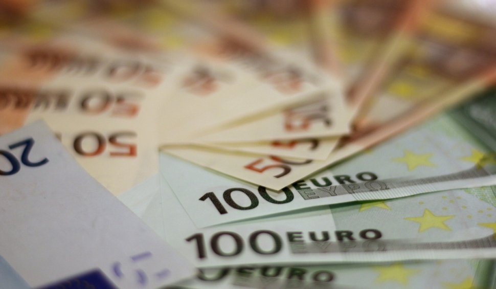 ÎCCJ a decis: Românii cu credite cărora trebuie să li se dea bani înapoi. Ce bancă are de returnat 19 milioane de euro