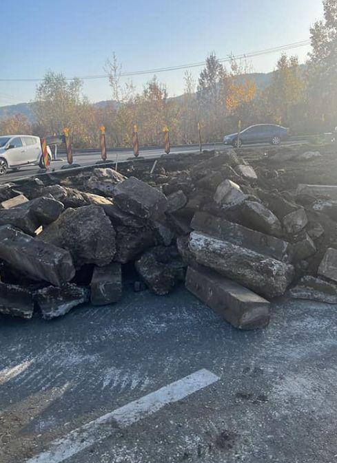 Restricții de circulație pe DN1, în Prahova, până la Crăciun. Poliţia recomandă şoferilor să-și păstreze calmul  797848