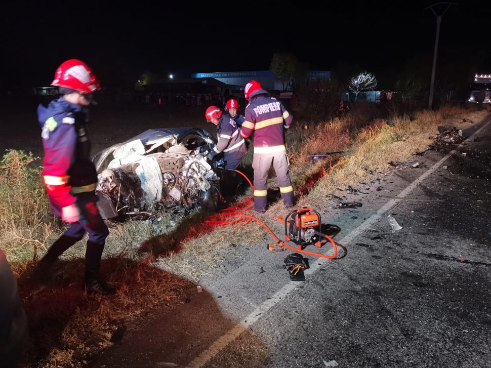 O tânără șoferiță de doar 19 ani a murit într-un grav accident în Buzău