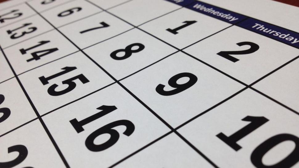 Noi zile libere pentru bugetari. Când vor avea 5 zile libere legate