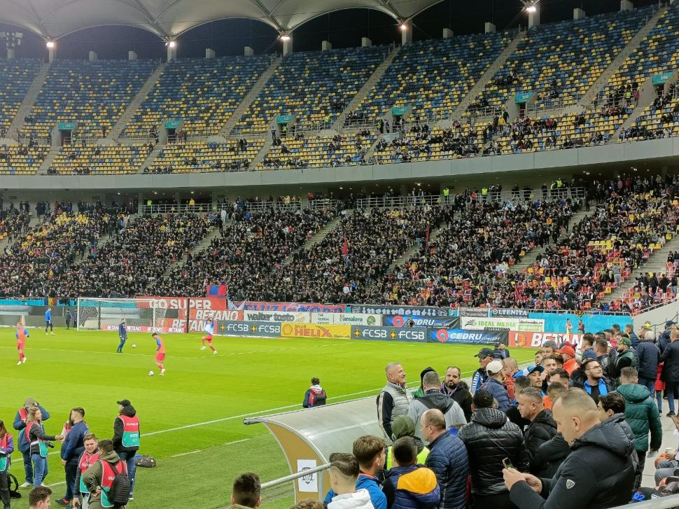 Materiale pirotehnice, găsite ascunse în interiorul stadionului înaintea meciului FCSB-Rapid 798500
