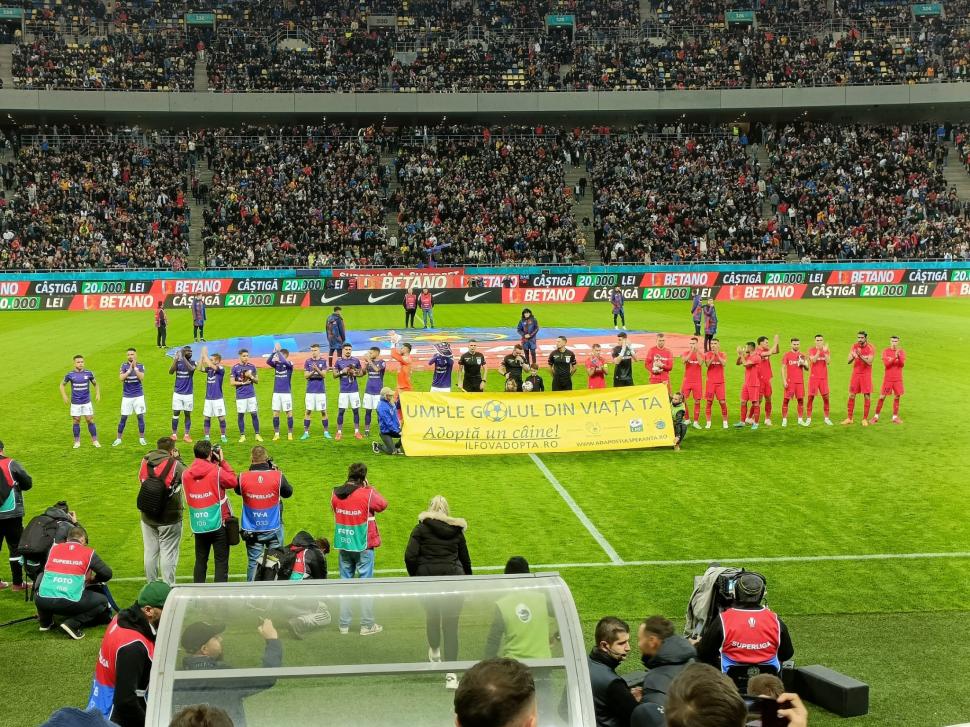 Materiale pirotehnice, găsite ascunse în interiorul stadionului înaintea meciului FCSB-Rapid 798513