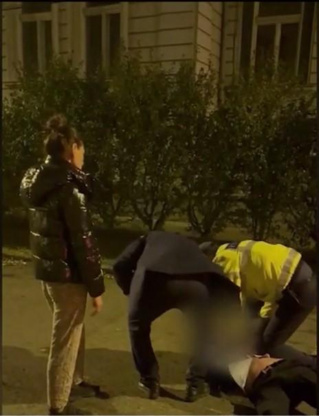 Teroare într-un cartier din Timişoara. Ce distrugeri a făcut un traficant de droguri băut 798472