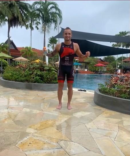 Iron Man este român. Povestea primului român care câştigă o etapă la cele mai grele competiţii sportive din lume  798916