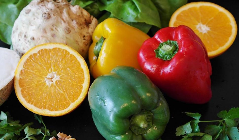 Sancţiuni dure pentru cei care vând pachetele cu 25 de kilograme de alimente. Anunţul făcut de Marcel Boloş 799195