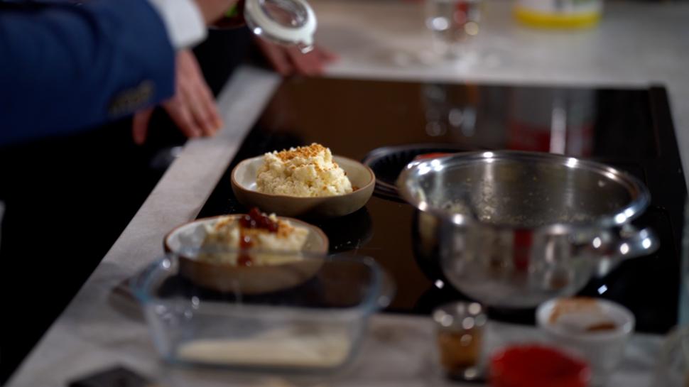 Griş cu lapte şi dulceaţă de căpşune, reţeta lui Dj Sava în ediţia 10 "Gătit la costum", sezonul 3 799672