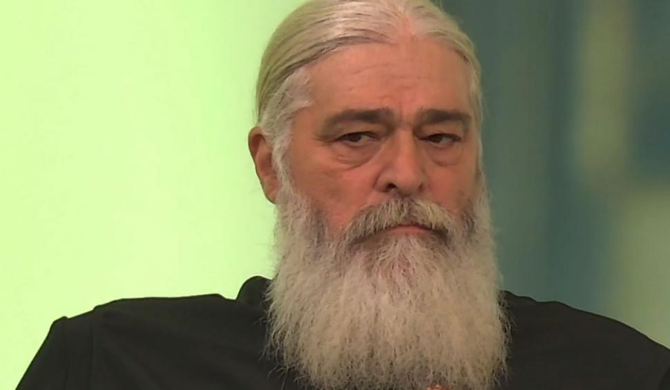 Preotul Calistrat a omorât în trecut un cal. Patriarhia Română, în 2003: "Este o persoană violentă" 799701