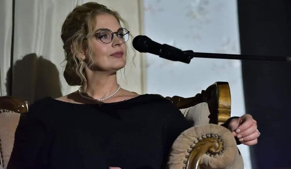 Recunoşti fetiţa din imagine? Azi e una din cele mai frumoase românce şi o actriţă talentată, care a debutat la 4 ani 799654