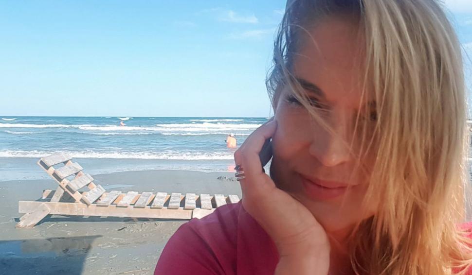 Recunoşti fetiţa din imagine? Azi e una din cele mai frumoase românce şi o actriţă talentată, care a debutat la 4 ani 799655