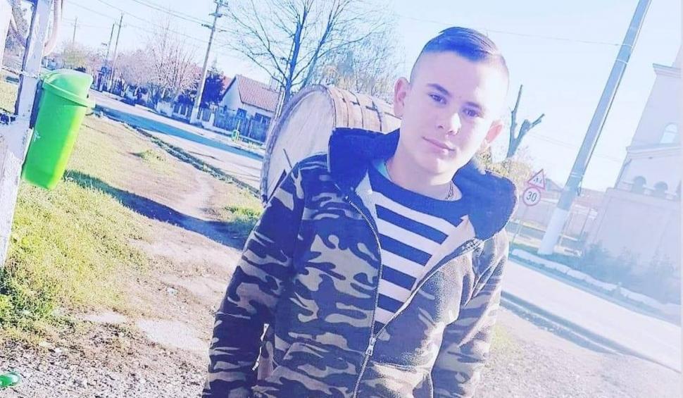 El este Bebe Briliantu, tânărul de 18 ani care a murit în faţa unui club din Murfatlar, Constanţa 799830