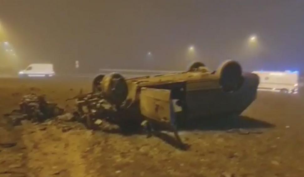 Un șofer beat a pierdut controlul într-un sens giratoriu, s-a izbit de un stâlp și s-a răsturnat, la ieșirea de pe autostradă, în Agigea 799790