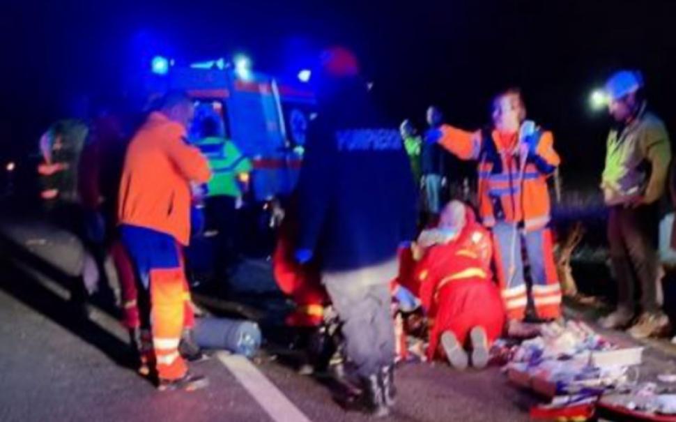 Un copil a murit după ce căruța în care se afla a fost lovită de o mașină, în Bihor 800089