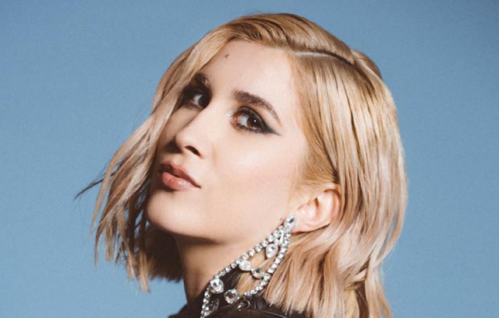 Adda, mărturisiri despre fostul iubit: "M-a dat cu capul de beton şi a plecat. Mi-a dislocat maxilarul, am mâncat cu paiul câteva zile" 800244