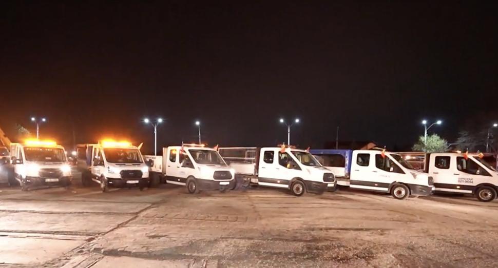 Sectorul 2 se pregăteşte din timp pentru iarnă | Zeci de utilaje de deszăpezire au fost mobilizate 800208