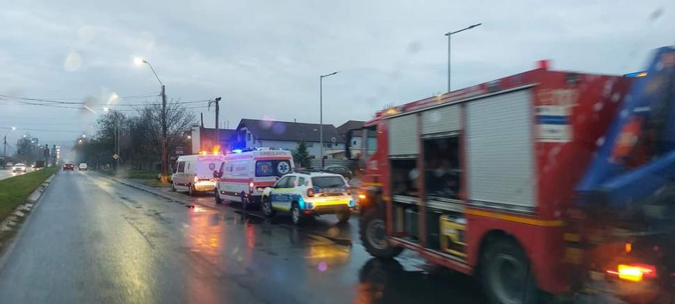 Accident mortal în Deva: O femeie a fost călcată de un TIR care mergea cu spatele 800373