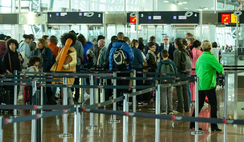 Un român a declanșat o alertă pe aeroportul din Liverpool. Din bagajul lui curgea sânge