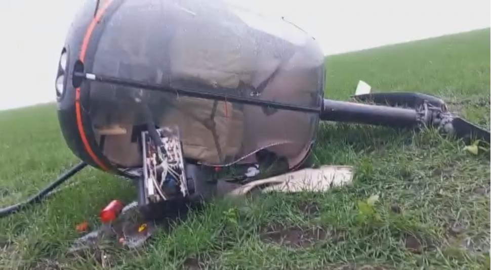 Un elicopter a aterizat forţat şi s-a răsturnat în apropiere de Timişoara  800949
