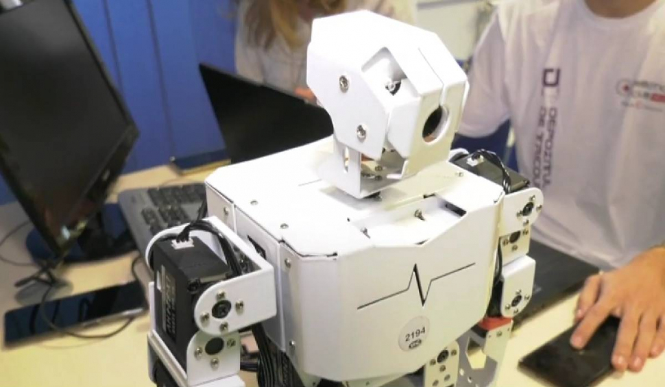 Cei mai avansați roboți de la competiția mondială de robotică, creați de studenți români