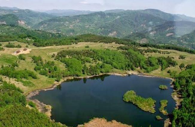 Drum de coşmar până la unul dintre cele mai frumoase lacuri din România 801043