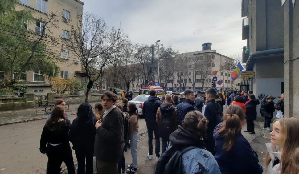 O nouă alertă cu bombă la Colegiul Naţional Ana Aslan din Timişoara | Tânărul care a dat alarma a sunat de şapte ori la 112 anul acesta 801500