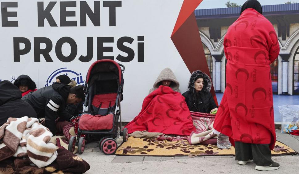 Cutremurul de 5,9 grade din Turcia, urmat de 70 de replici 801615