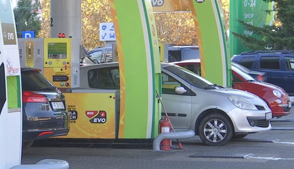 Guvernul vrea să prelungească compensarea carburanţilor cu 50 de bani încă trei luni