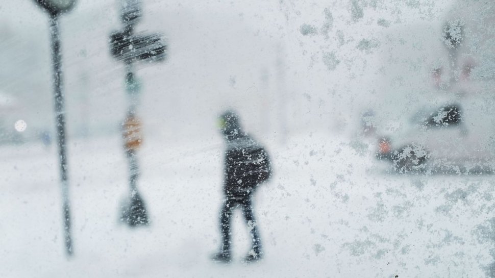Meteorologii anunță că vine iarna în România! Prognoza meteo până la Crăciun