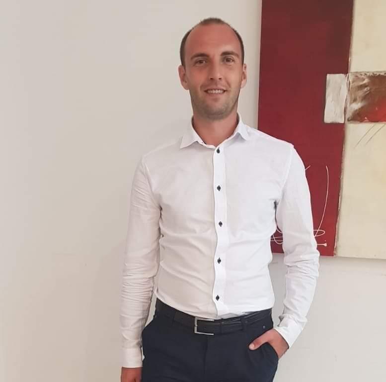 El este Irinel, unul dintre șoferii morți în accidentul cumplit de la Ploiești. Era fotbalist la Athletico Râfov 802243