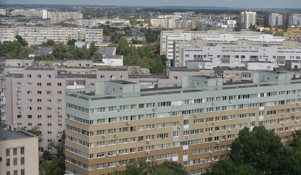 Preţurile apartamentelor vechi cu trei camere au scăzut în mai multe zone din București