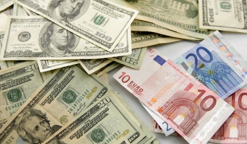 Curs valutar BNR, 28 noiembrie 2022 | Leul scade în raport cu euro și se apreciază în raport cu dolarul